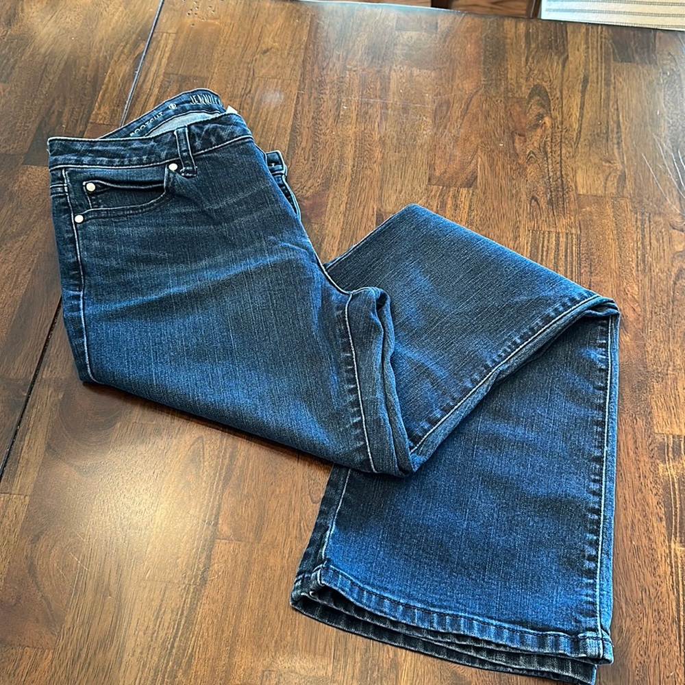 Jennifer Lopez Bootcut Jeans, Size 10